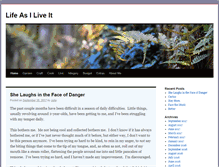 Tablet Screenshot of juliaholum.com
